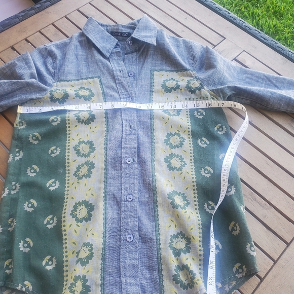 Gray and Green Floral Button-Up Shirt For Women Size S - Picture 3 of 6